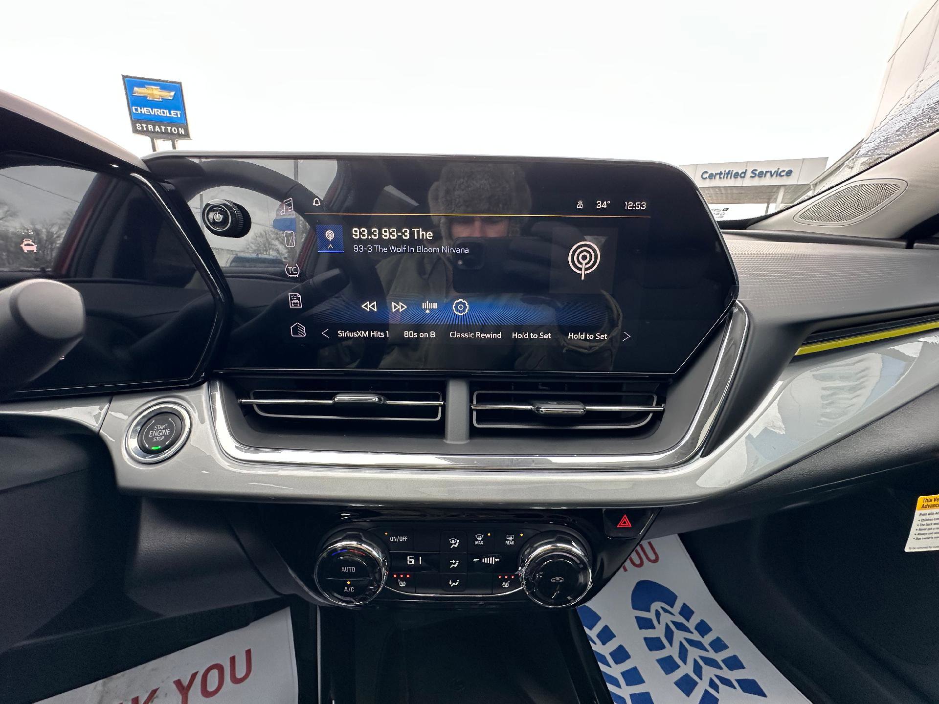 New 2026 Chevrolet Trax LT w/ Sunroof Package FWD image 15
