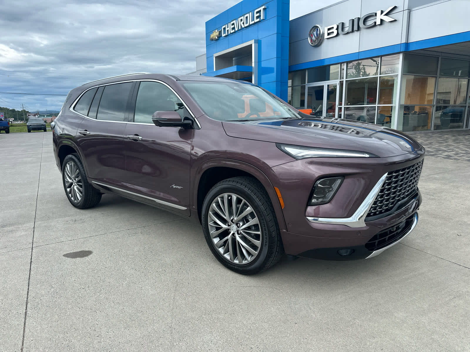 New 2026 Buick Enclave Avenir w/ Super Cruise Package image 1