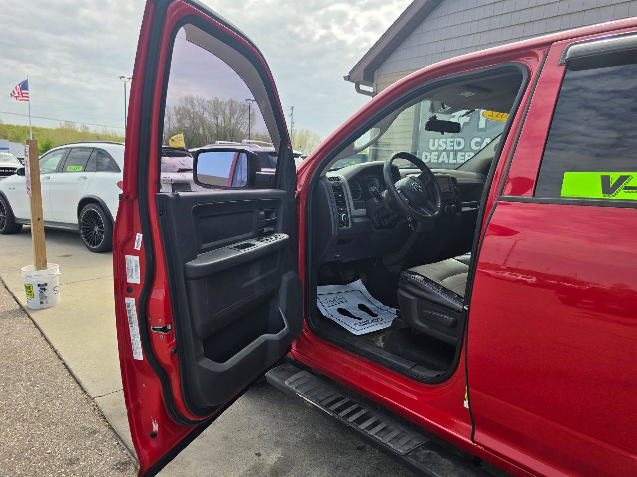 Used 2012 RAM 1500 Express RWD image 7