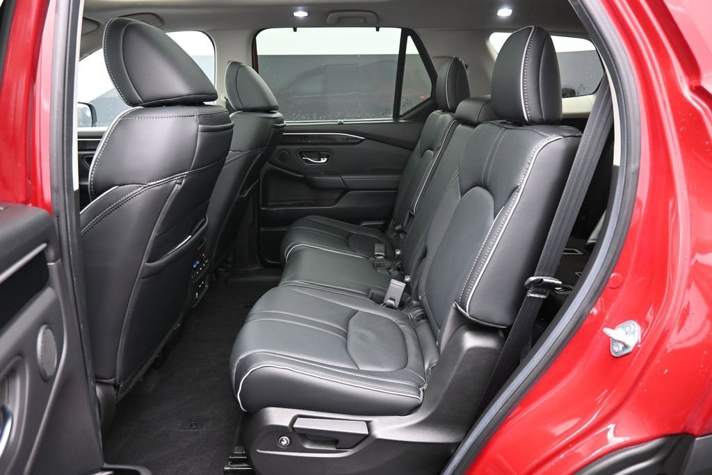 Certified 2024 Honda Pilot Elite image 22