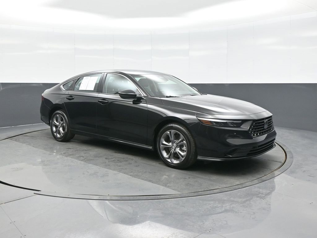 Used 2023 Honda Accord EX-L image 1