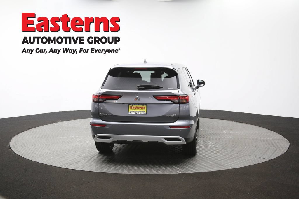 Used 2023 Mitsubishi Outlander SE AWD/4WD image 38
