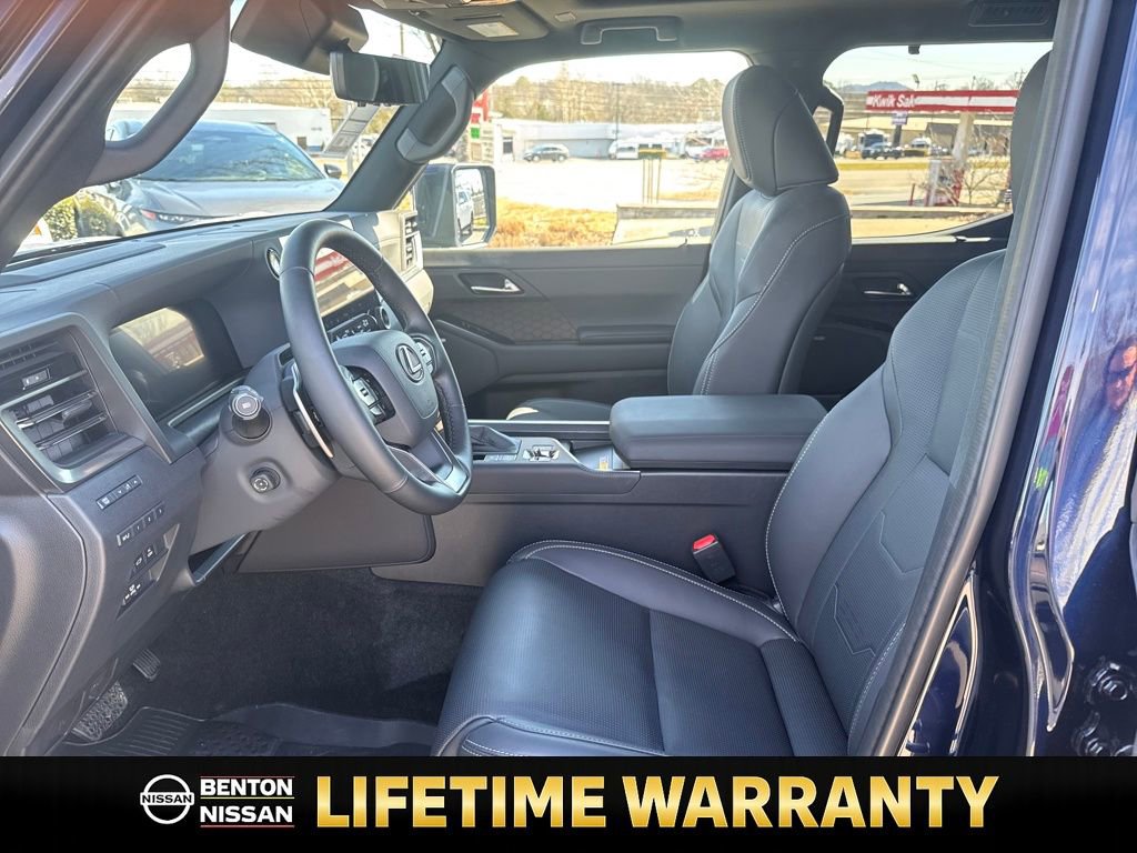 Used 2025 Lexus GX 550 w/ Cold Area Package image 11