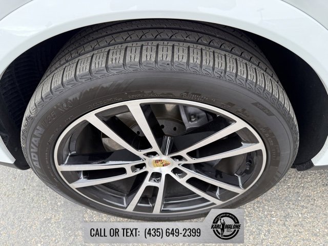 Used 2024 Porsche Cayenne image 19