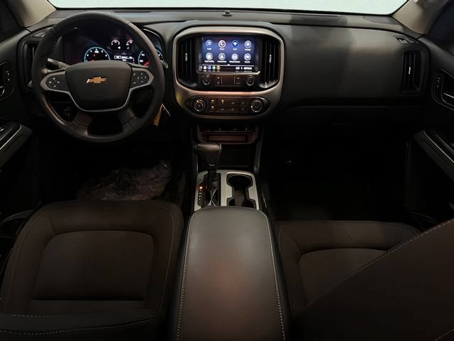 Used 2021 Chevrolet Colorado LT w/ LT Convenience Package AWD/4WD image 18