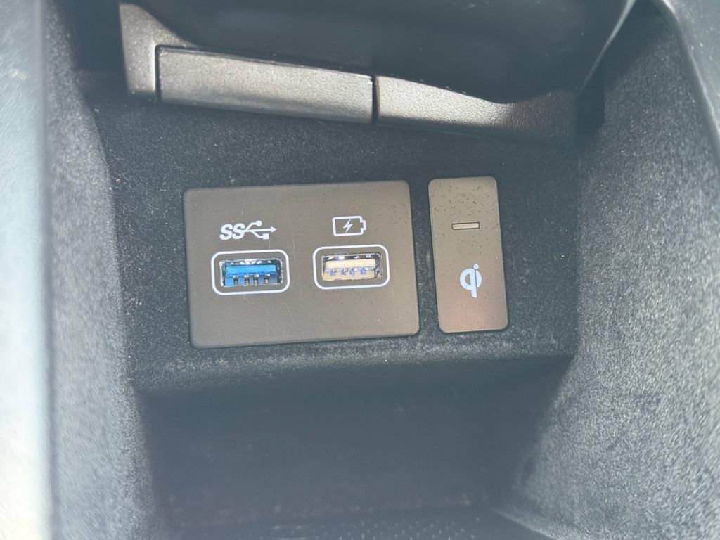 Used 2025 Genesis GV70 2.5T AWD/4WD image 25