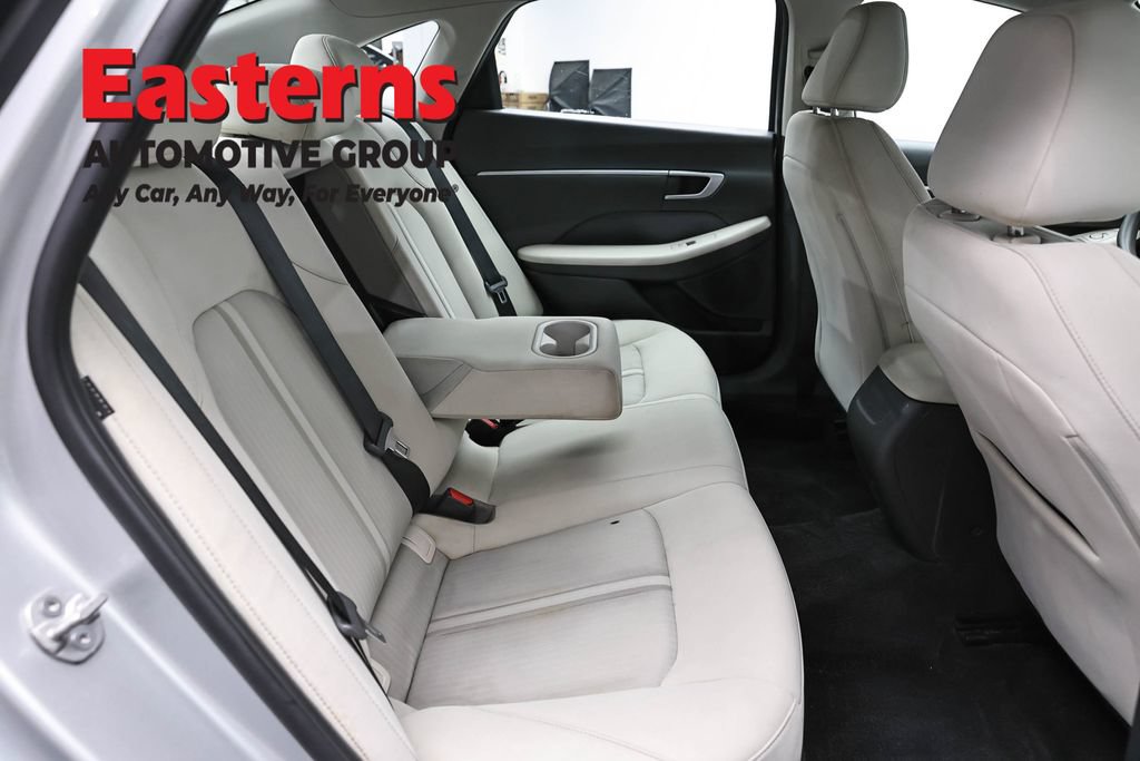 Used 2025 Hyundai Sonata SEL FWD image 23