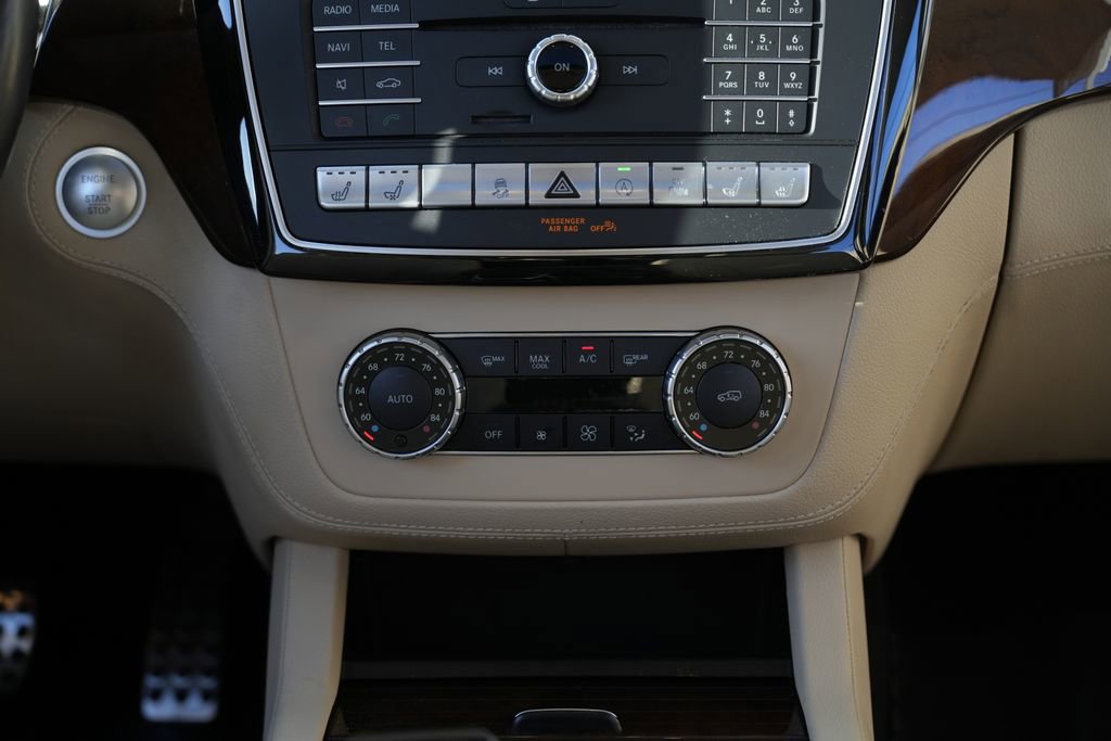 Used 2017 Mercedes-Benz GLE 400 4MATIC image 43