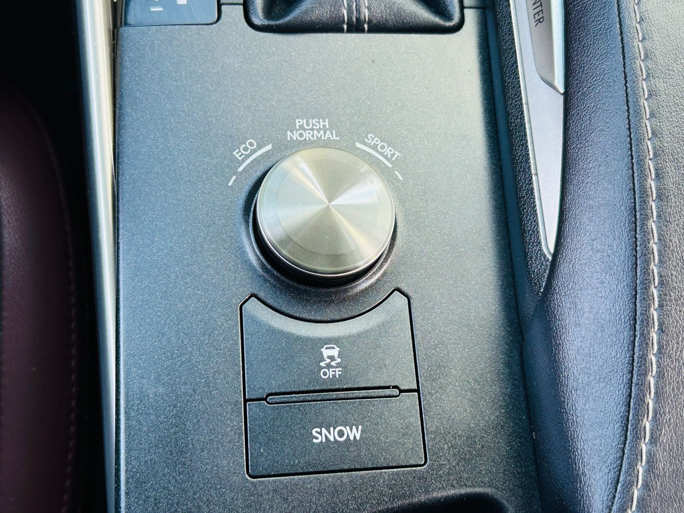 Used 2017 Lexus IS 200t w/ Navigation System Package RWD image 29