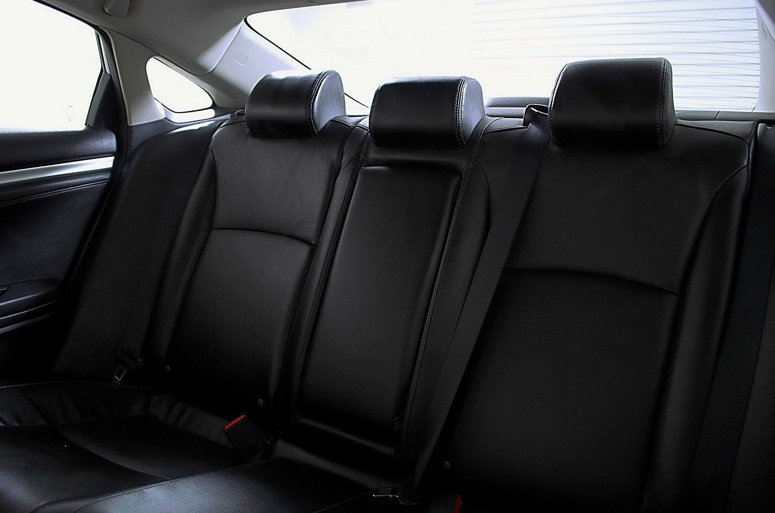 Used 2016 Honda Civic Touring image 16