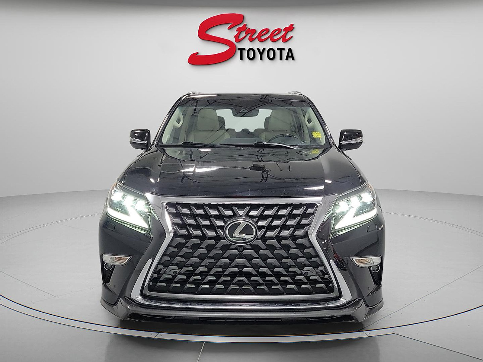 Used 2021 Lexus GX 460 Luxury w/ Sport Design Package AWD/4WD image 6