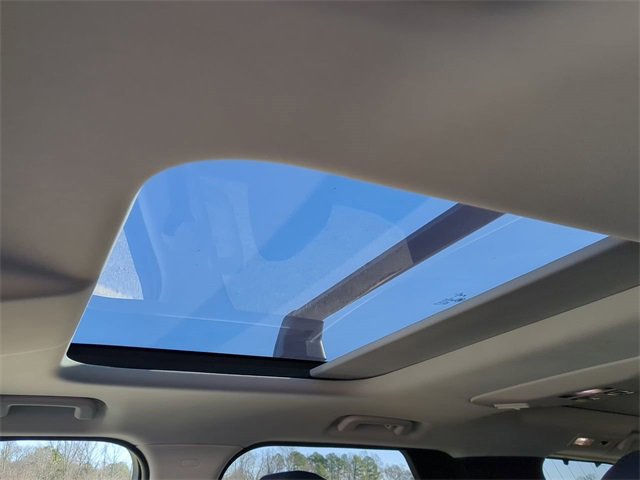 Used 2020 Land Rover Discovery Landmark image 18