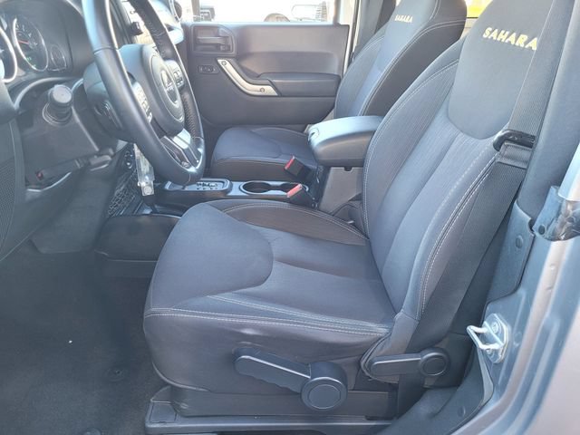 Used 2015 Jeep Wrangler Sahara w/ Connectivity Group AWD/4WD image 15