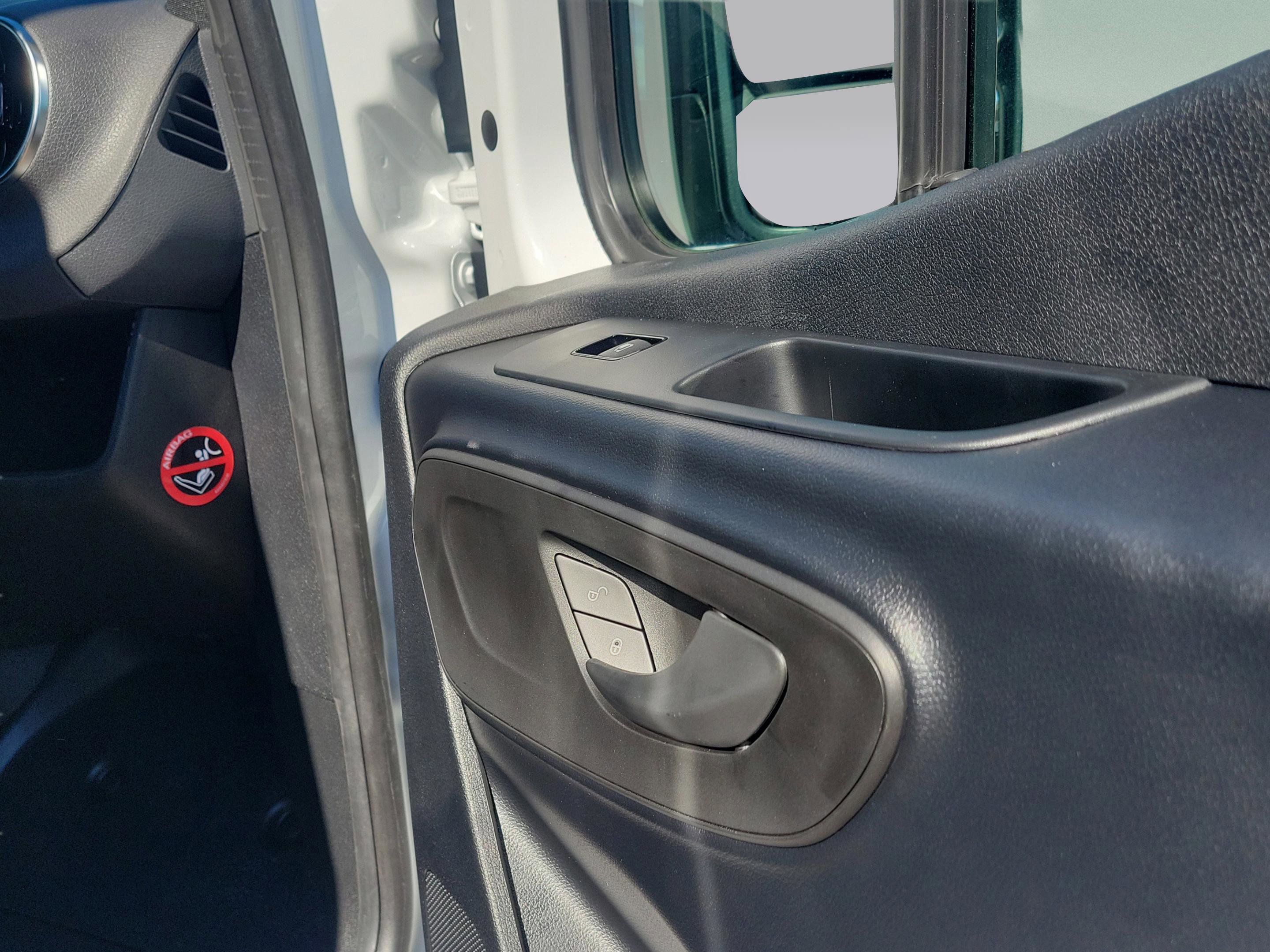 Used 2026 Mercedes-Benz Sprinter 2500 image 8