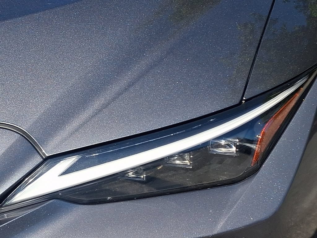 Used 2021 Lexus IS 300 AWD image 10
