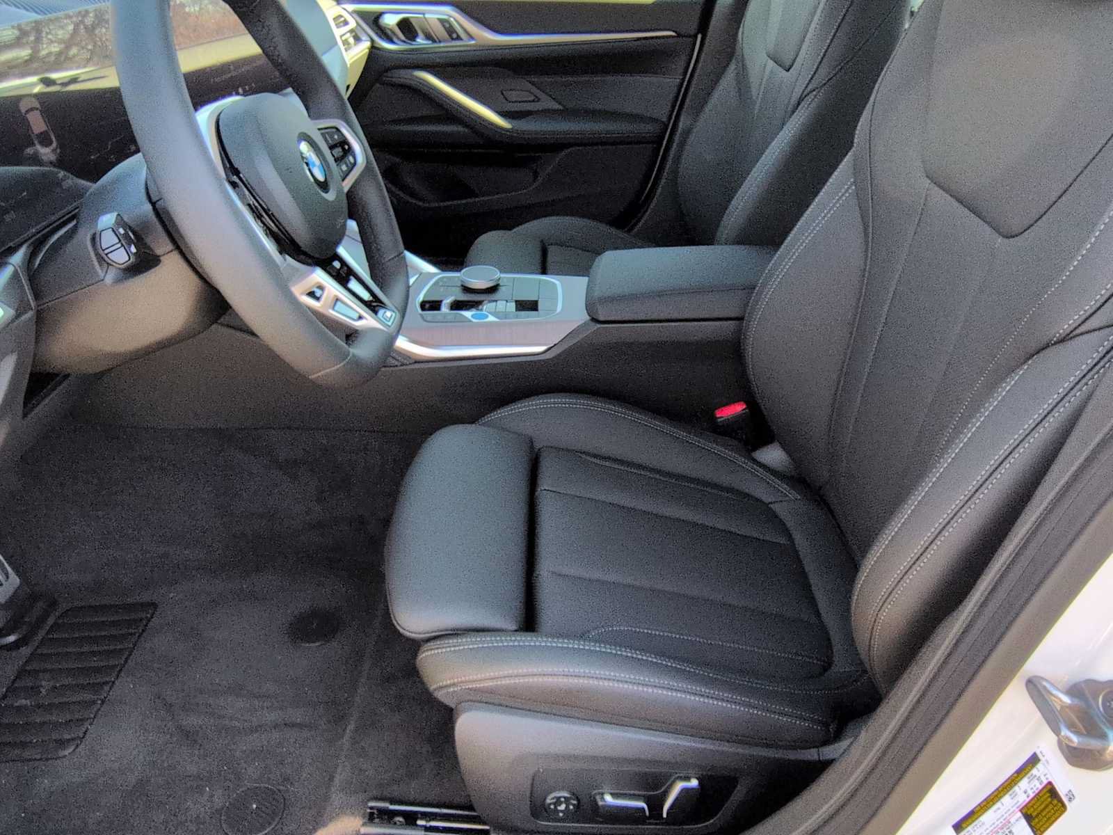 Used 2026 BMW i4 xDrive40i w/ M Sport Package AWD/4WD image 17