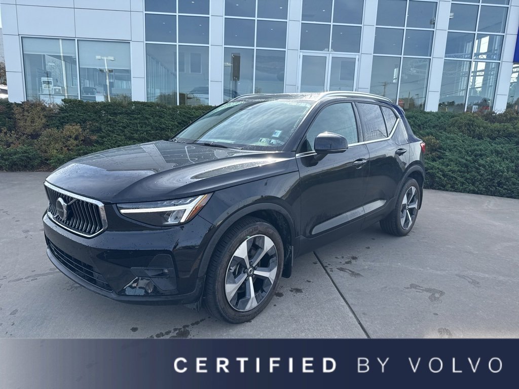 Used 2023 Volvo XC40 B5 Plus w/ Protection Package Premier