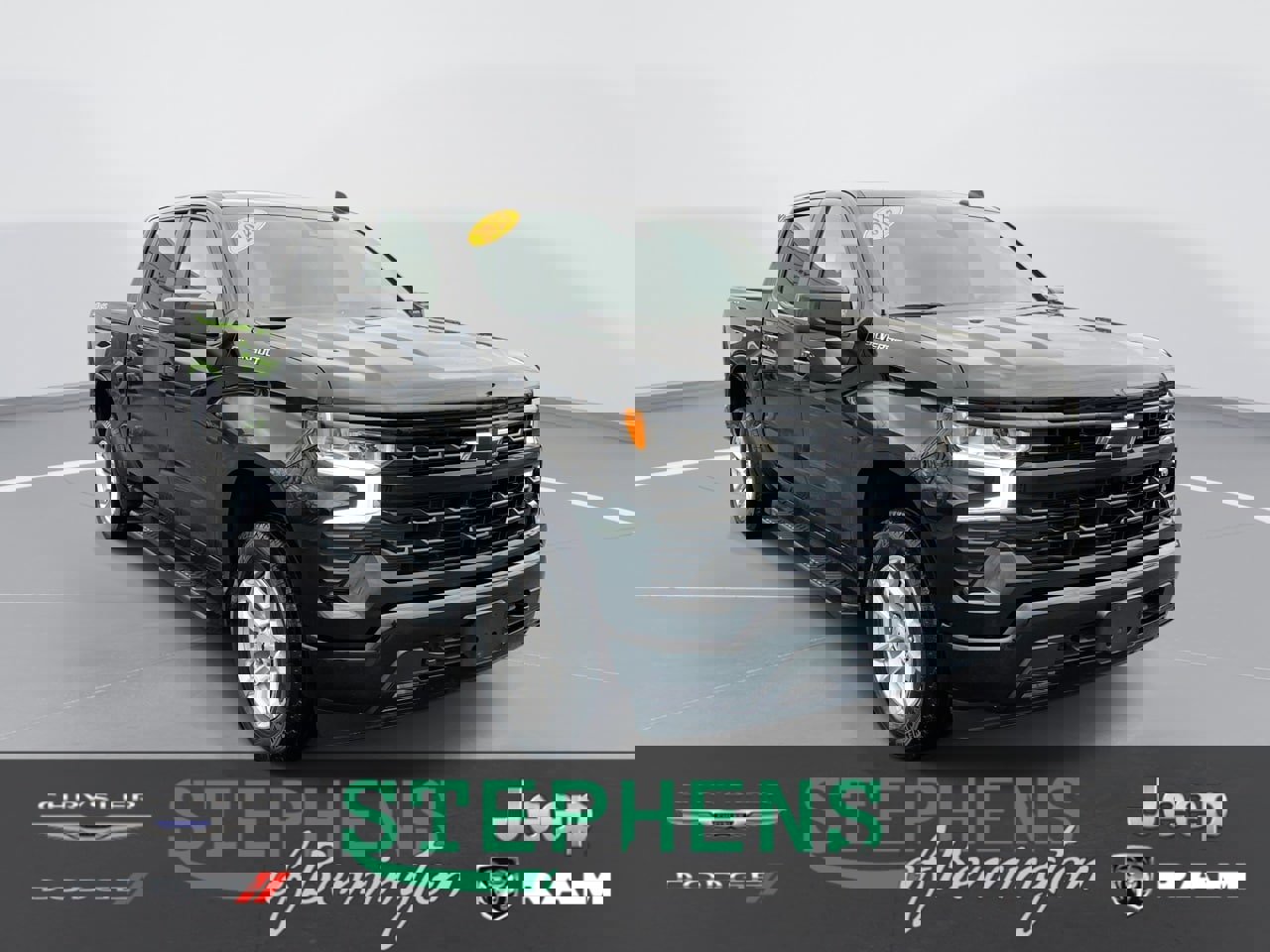 Used 2023 Chevrolet Silverado 1500 RST image 1