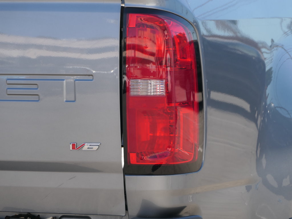 Used 2021 Chevrolet Colorado LT w/ LT Convenience Package RWD image 4