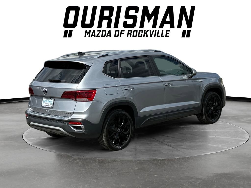 Used 2023 Volkswagen Taos SE w/ Black Wheel Package AWD/4WD image 6