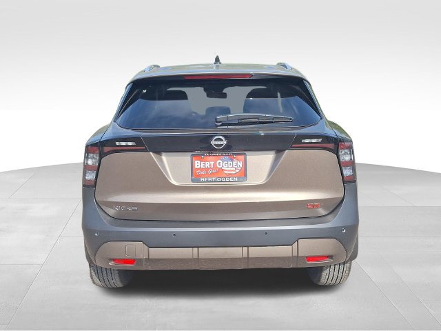 New 2026 Nissan Kicks SR FWD image 6