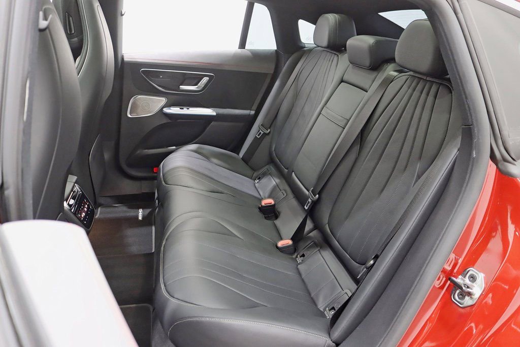 Used 2023 Mercedes-Benz EQE 500 4MATIC Sedan image 28