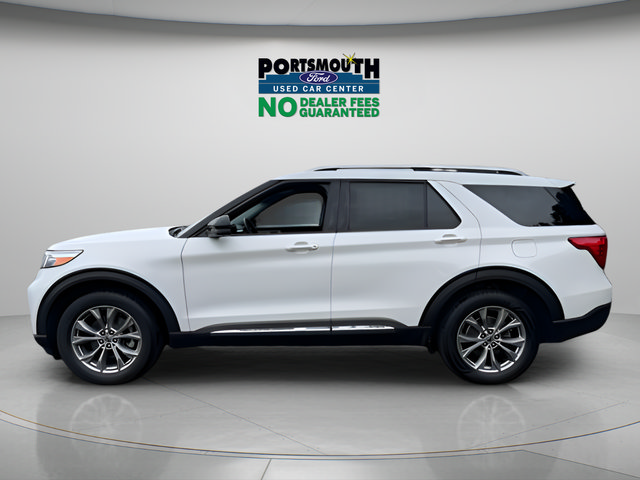 Used 2022 Ford Explorer Limited w/ Equipment Group 301A AWD/4WD image 2