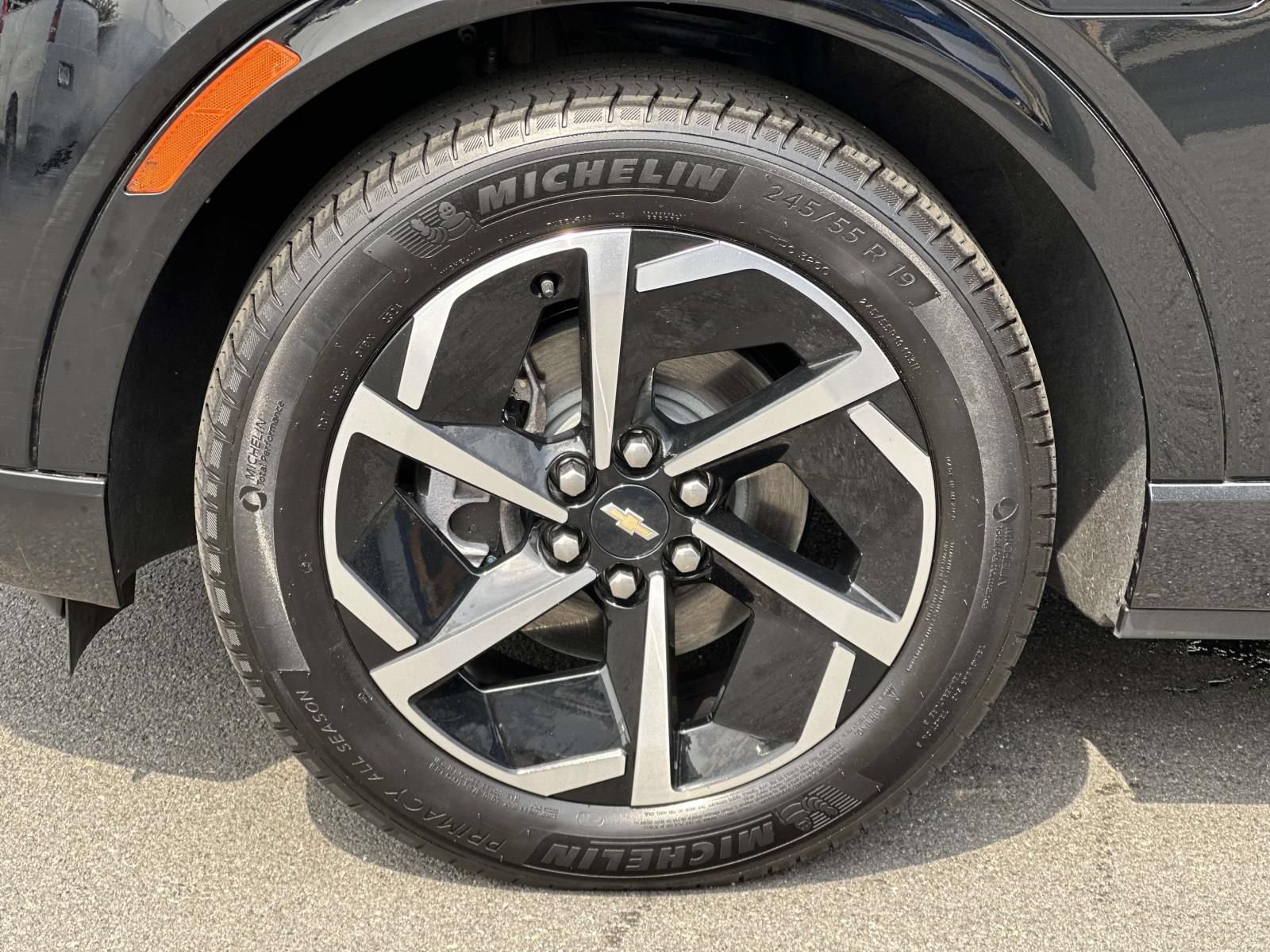 Certified 2024 Chevrolet Equinox EV LT FWD image 7
