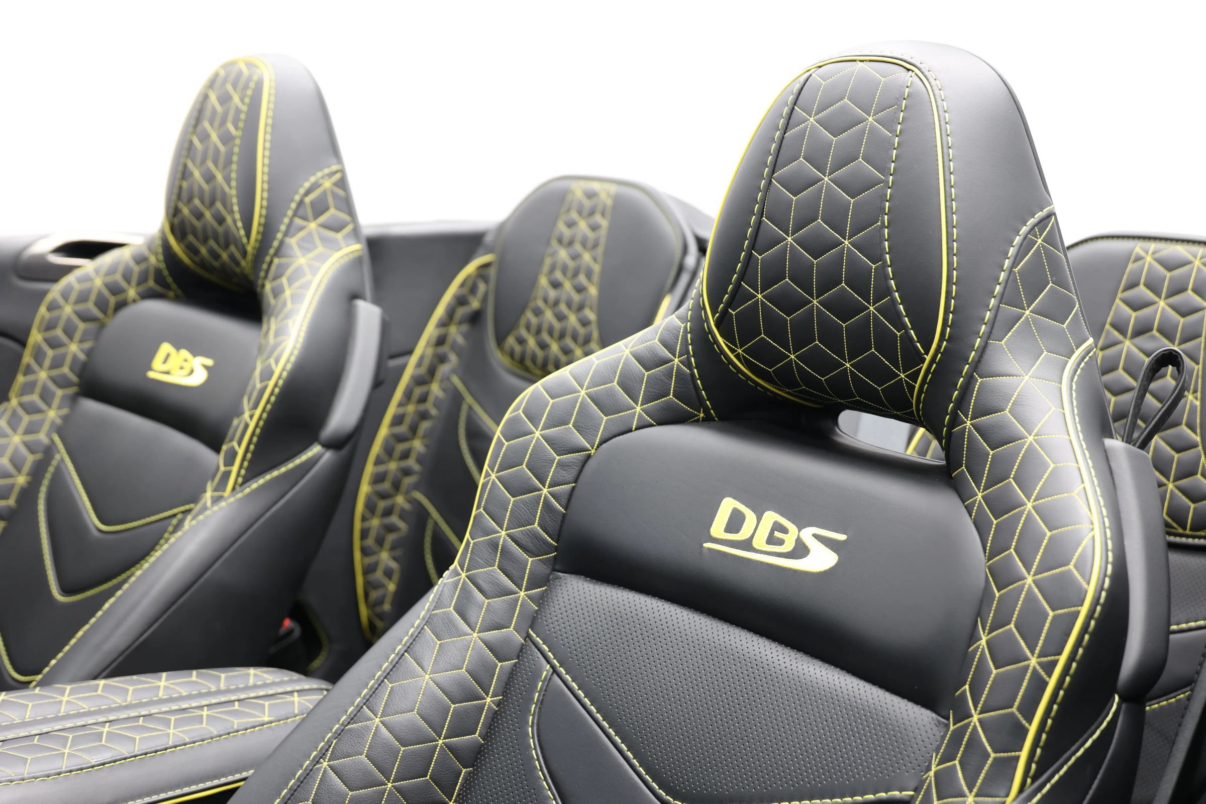 Used 2021 Aston Martin DBS Superleggera Volante RWD image 20