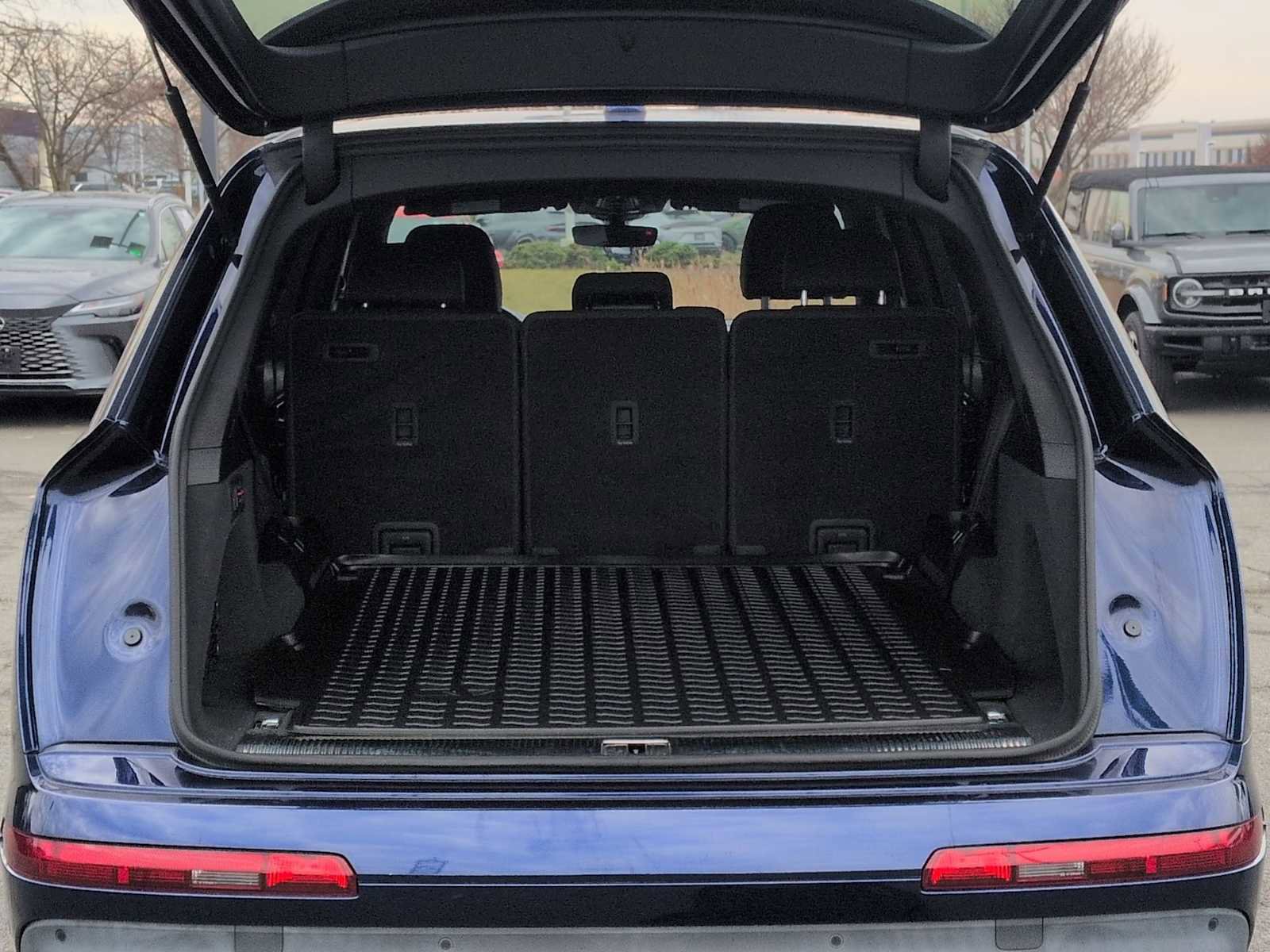 Used 2020 Audi Q7 3.0T Prestige w/ Prestige Package image 35