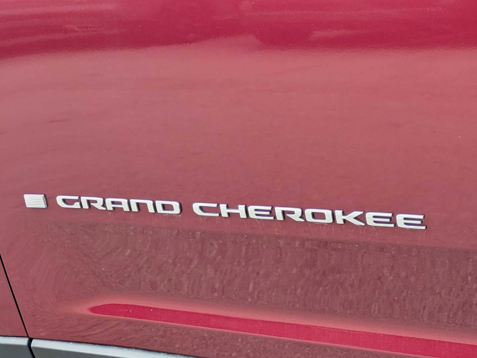 Used 2024 Jeep Grand Cherokee Limited 4xe image 12