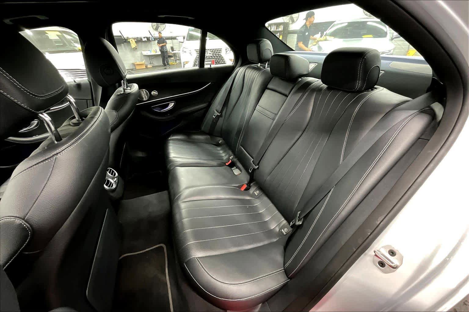 Used 2019 Mercedes-Benz E 300 image 19