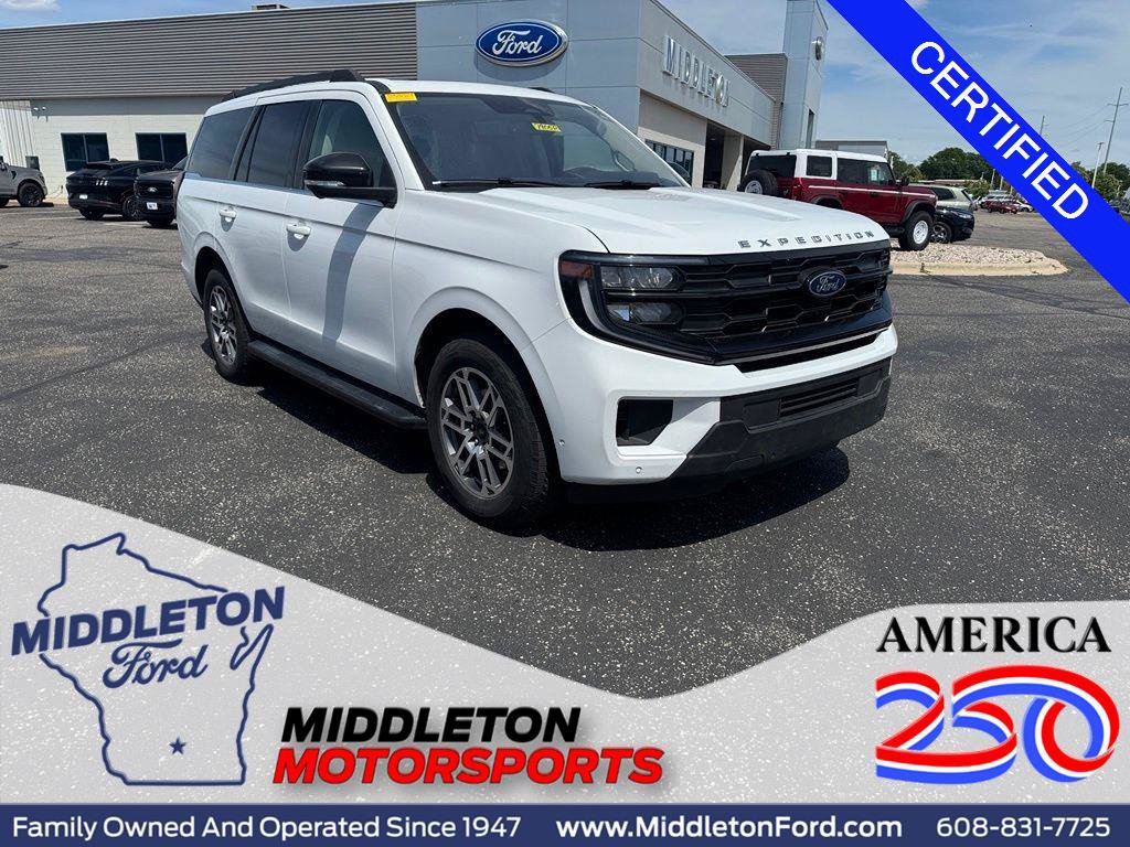 Certified 2025 Ford Expedition Active AWD/4WD image 1