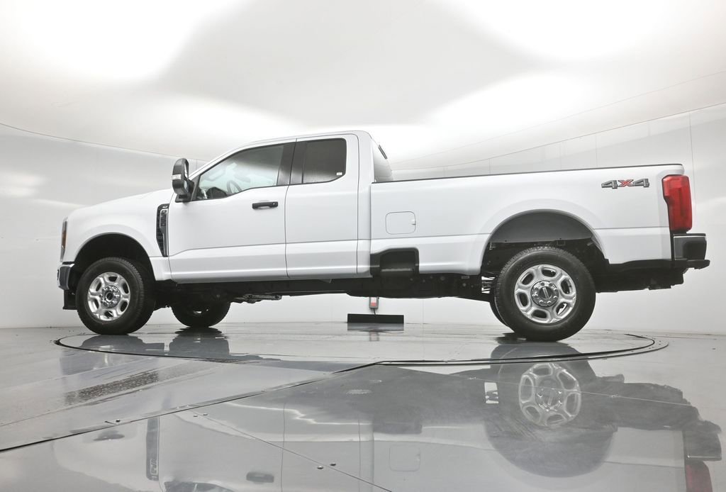 New 2026 Ford F350 XLT image 49