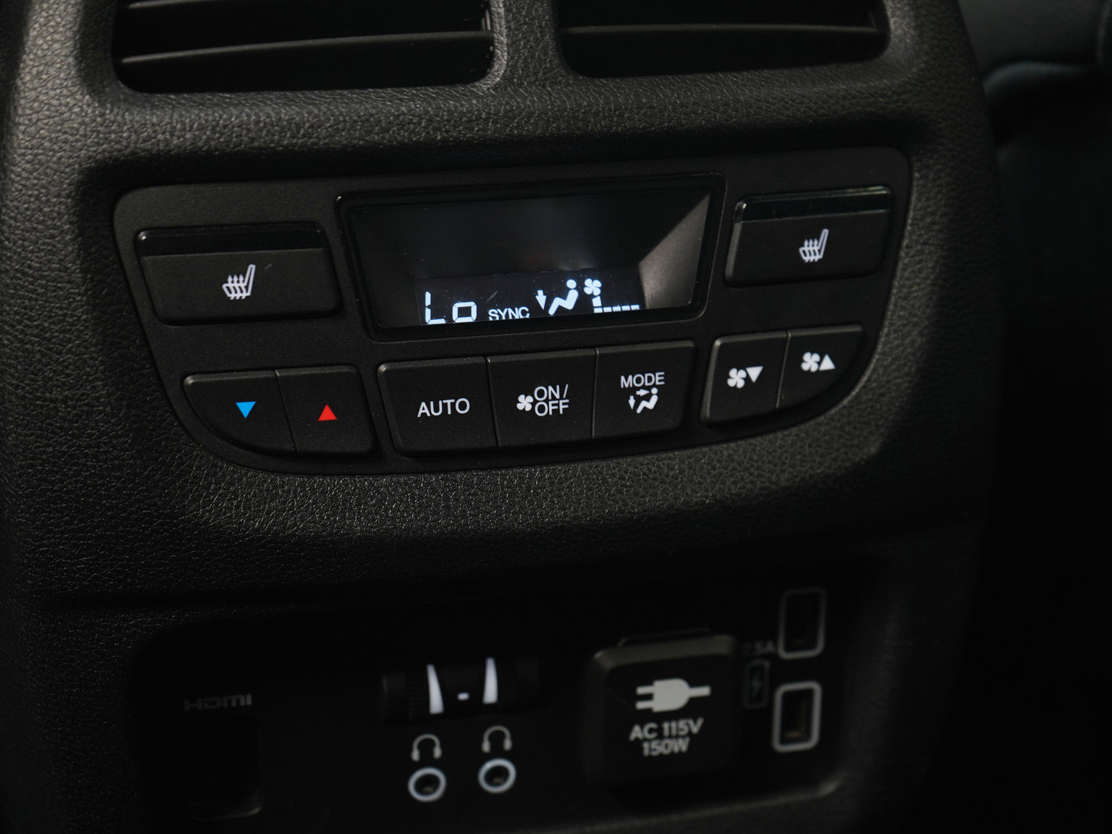 Used 2020 Honda Pilot Touring image 23