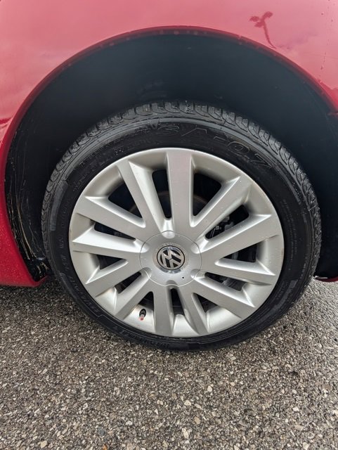 Used 2008 Volkswagen Beetle SE image 20