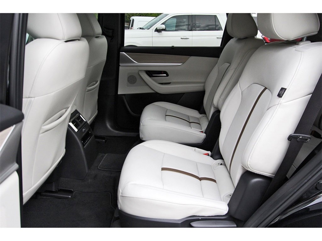 Certified 2025 MAZDA CX-90 3.3 Turbo w/ Premium Plus Pkg image 12