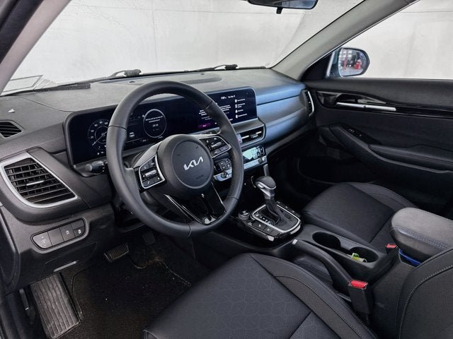 Certified 2024 Kia Seltos EX AWD/4WD image 9