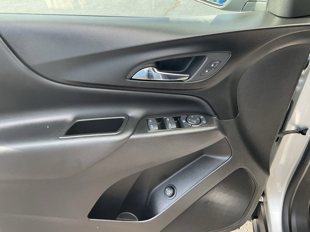 Used 2022 Chevrolet Equinox LT image 10