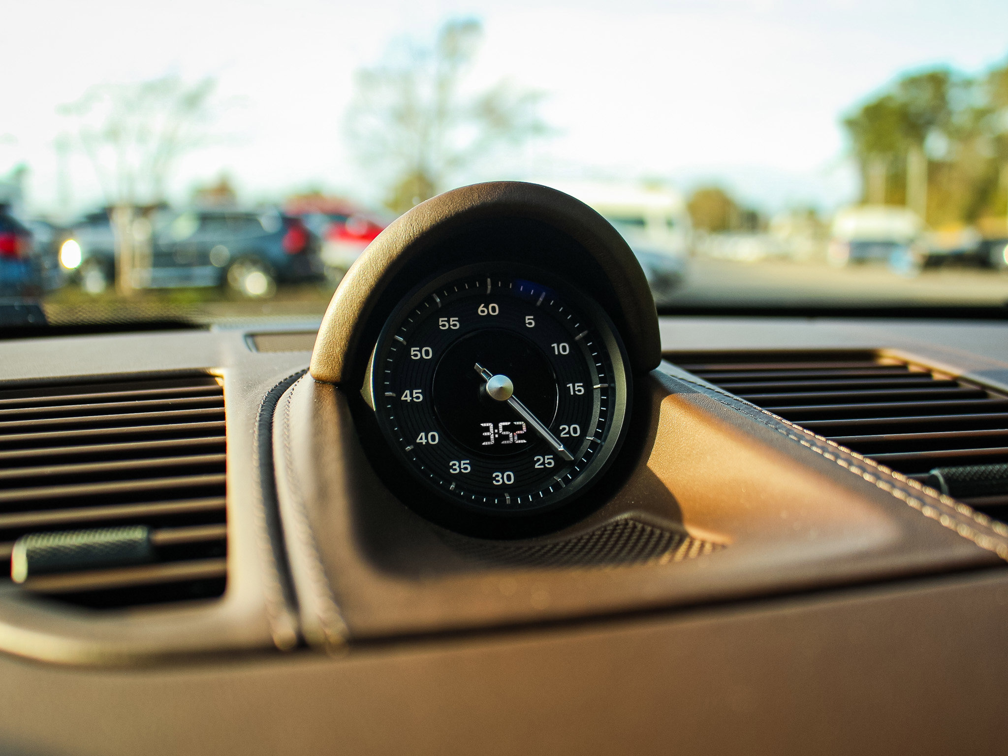 Used 2025 Porsche 911 Targa 4 GTS image 23