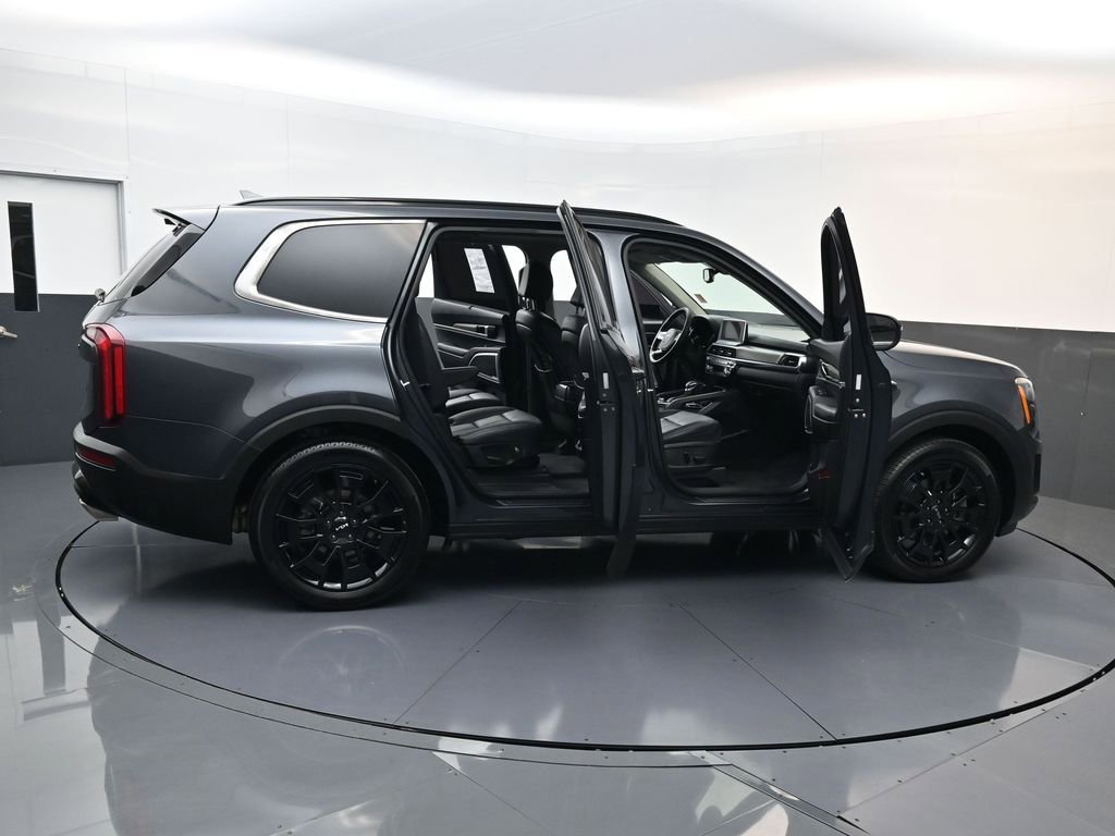 Used 2022 Kia Telluride EX w/ EX Premium Package image 21