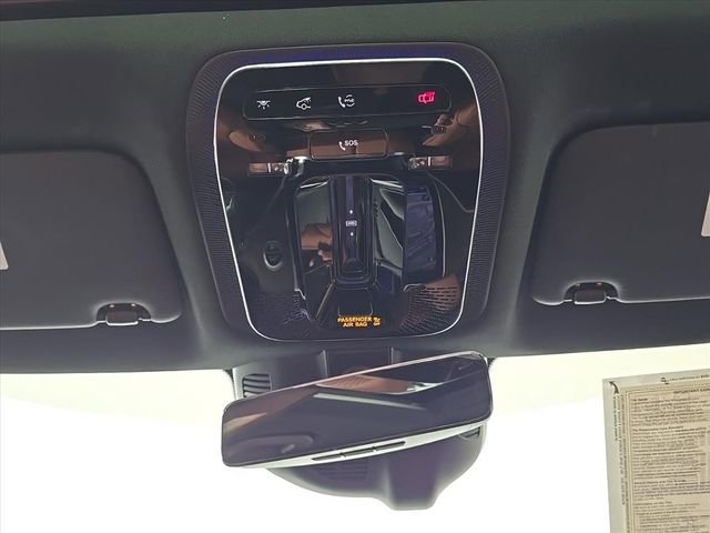 Used 2025 Mercedes-Benz C 300 4MATIC Sedan image 25