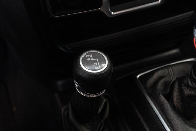 Used 2020 Jeep Wrangler Sport AWD/4WD image 12