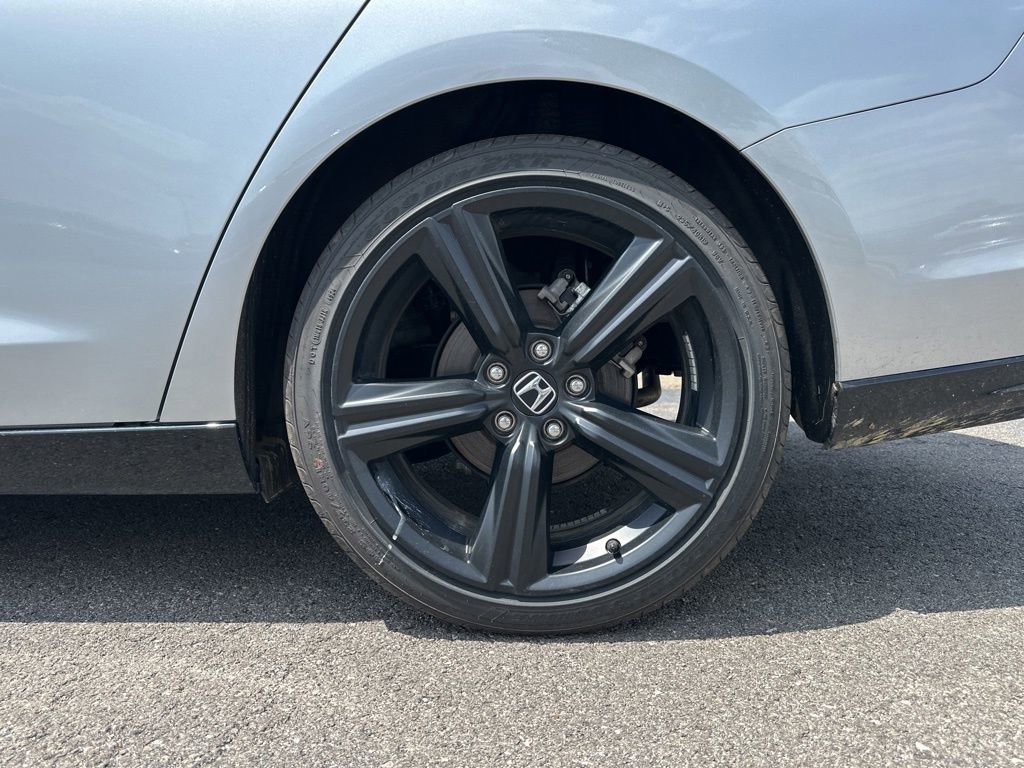 Used 2025 Honda Accord Sport image 7