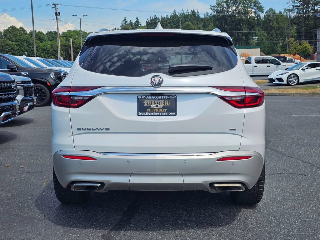 Used 2019 Buick Enclave Avenir w/ Avenir Technology Package AWD/4WD image 4