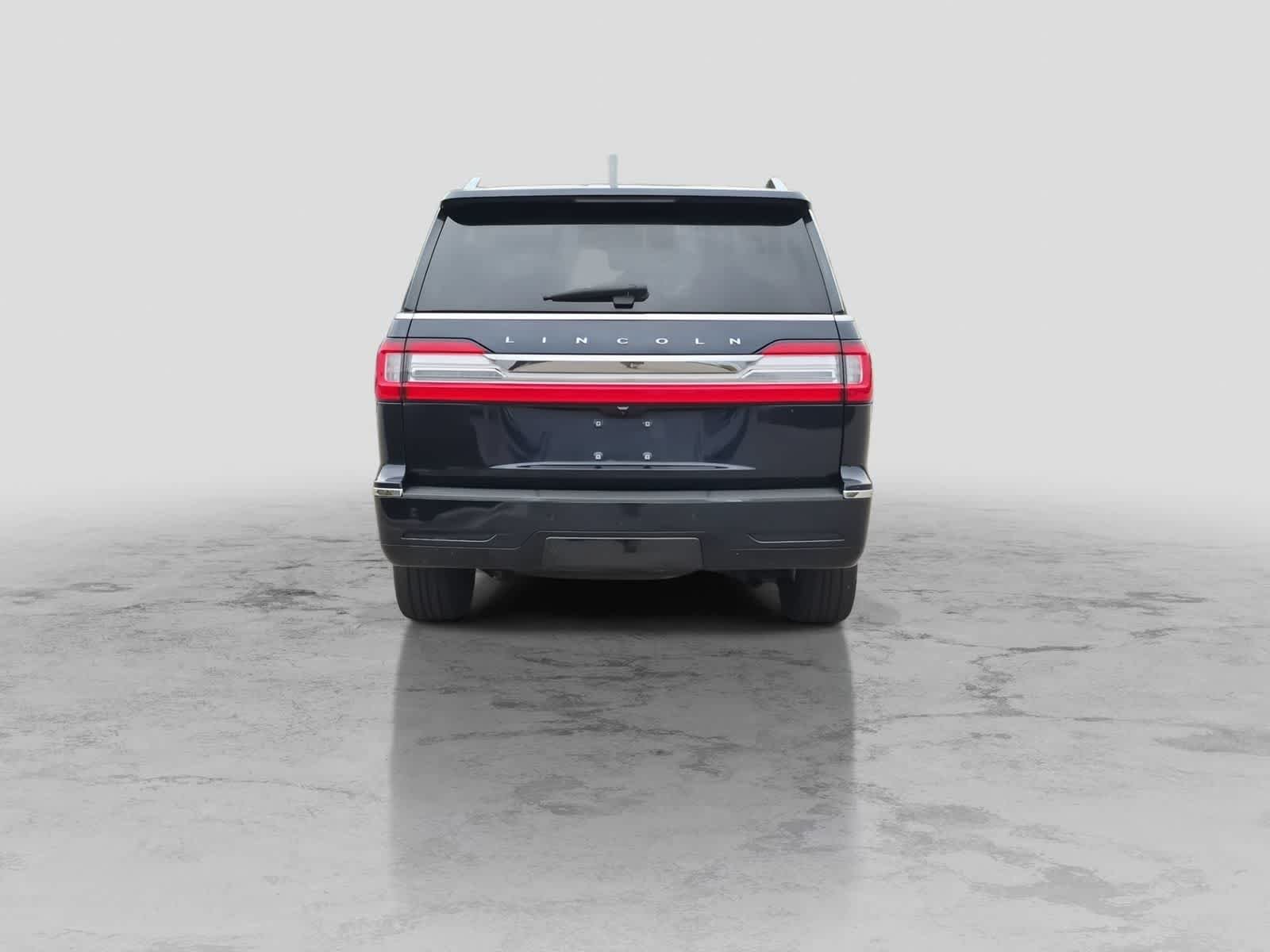 Used 2021 Lincoln Navigator Reserve w/ Luxury Package AWD/4WD image 7