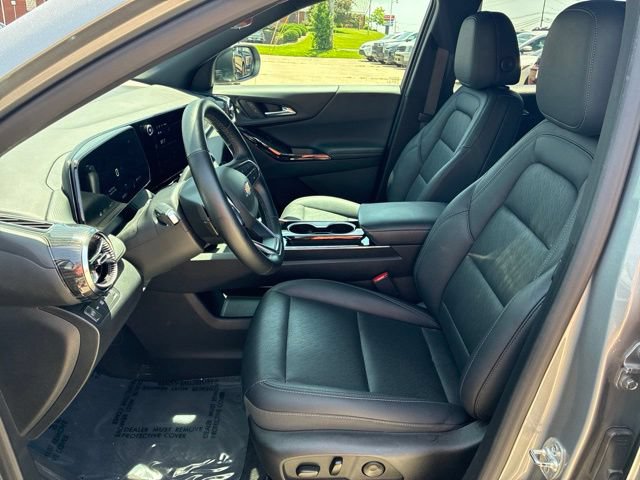 Used 2025 Chevrolet Equinox LT w/ Convenience Package II AWD/4WD image 16