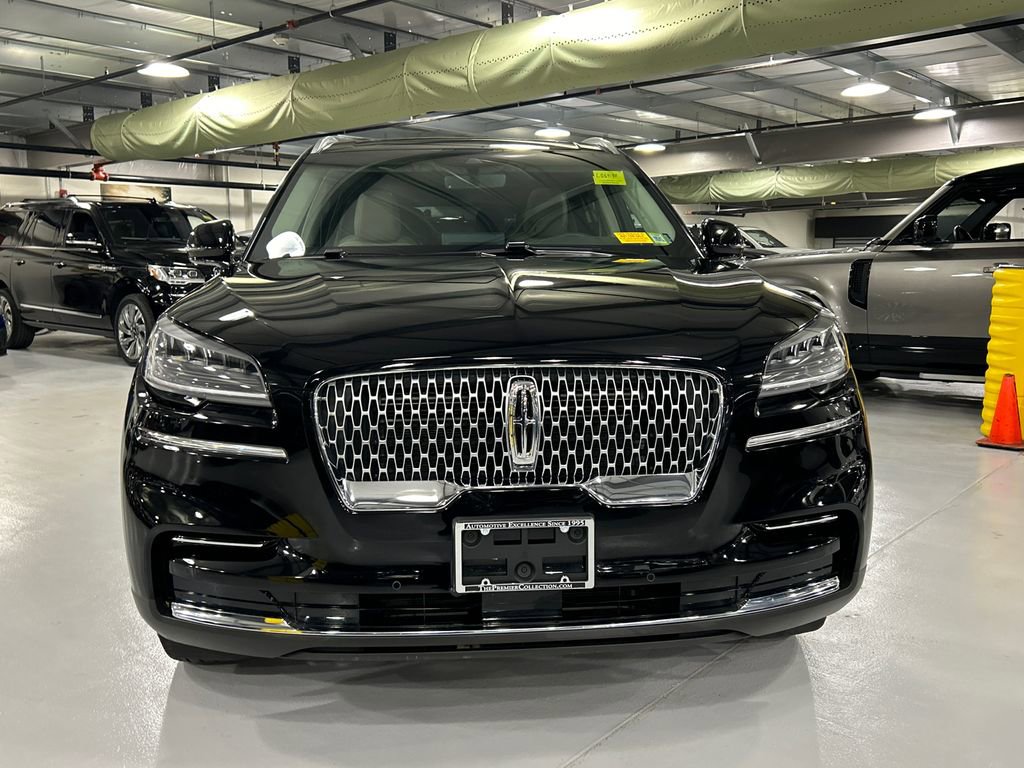 Used 2024 Lincoln Aviator AWD w/ Premium Package image 6