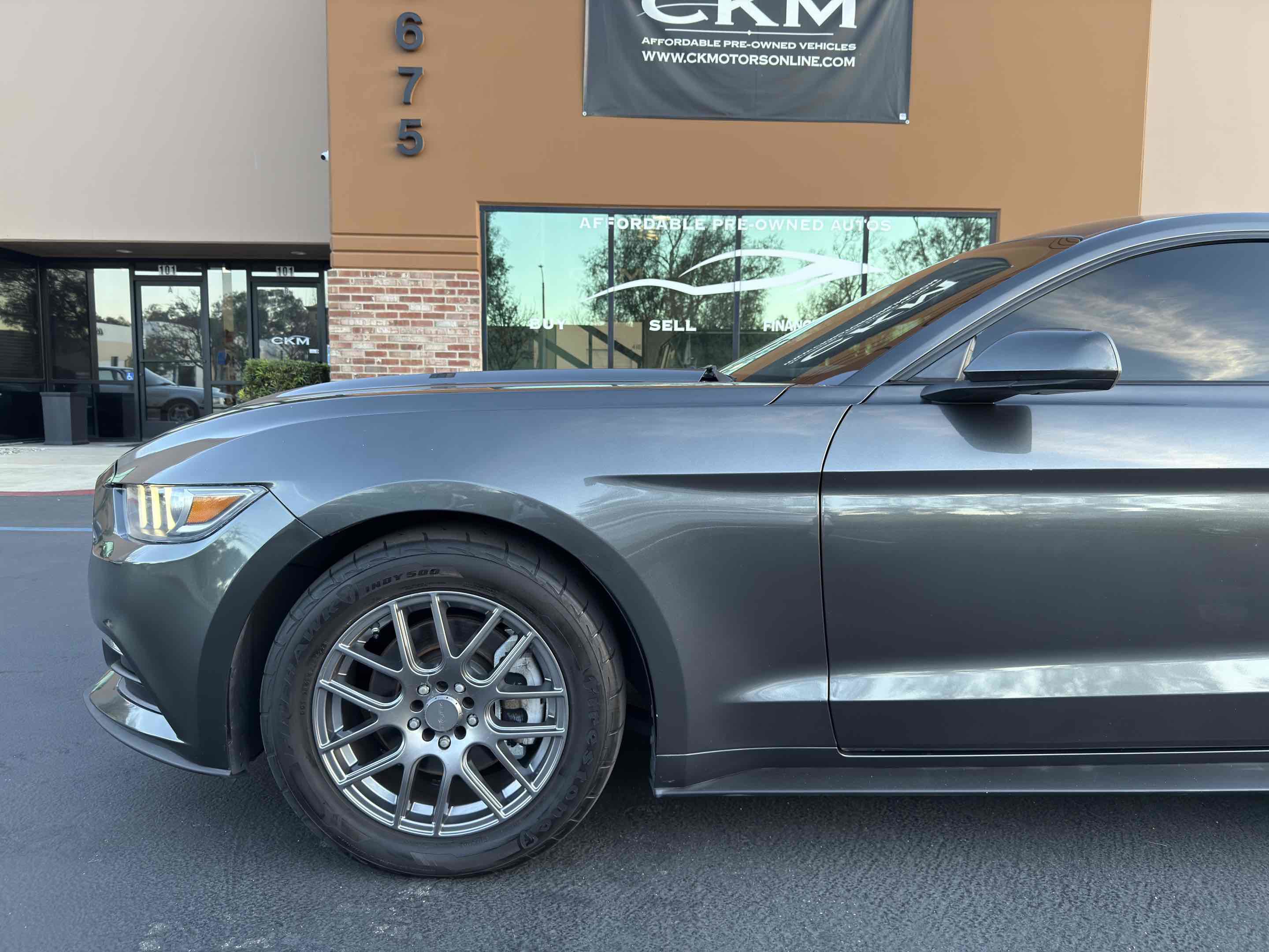 Used 2017 Ford Mustang Coupe RWD image 16