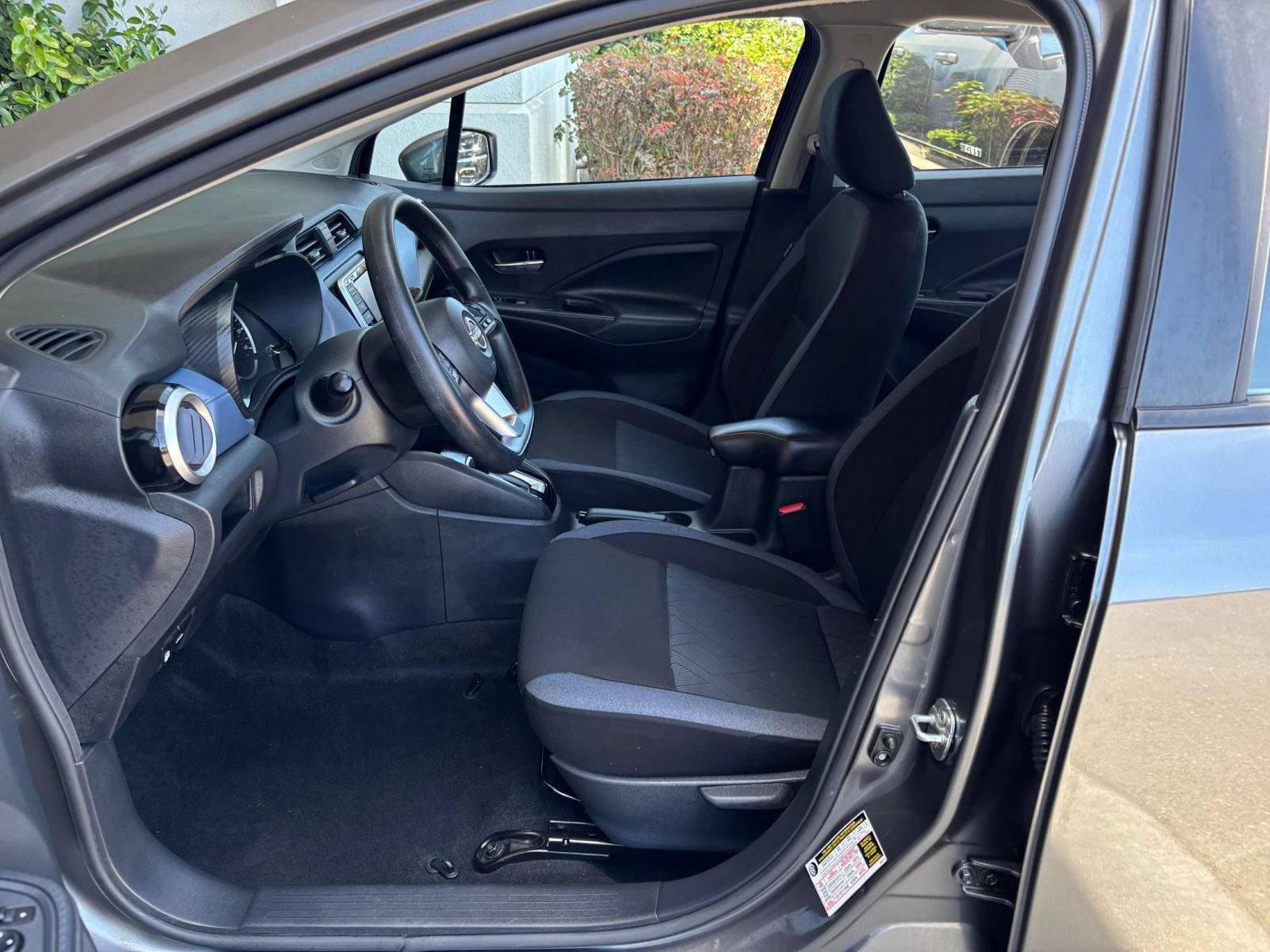 Used 2025 Nissan Versa SV FWD image 25
